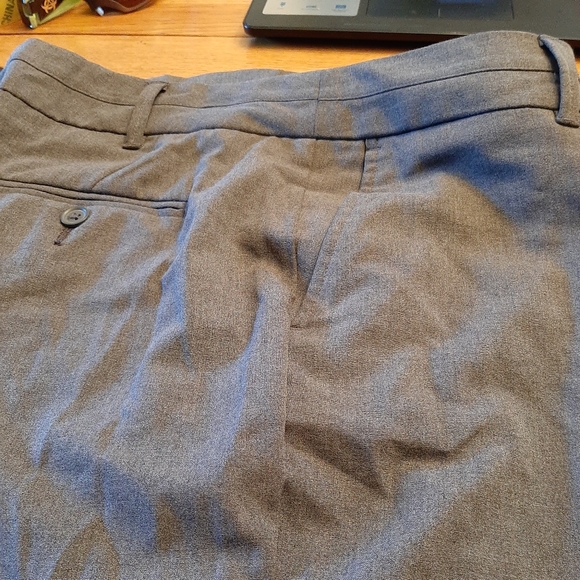 Ladies clothing - Picture 8 of 8